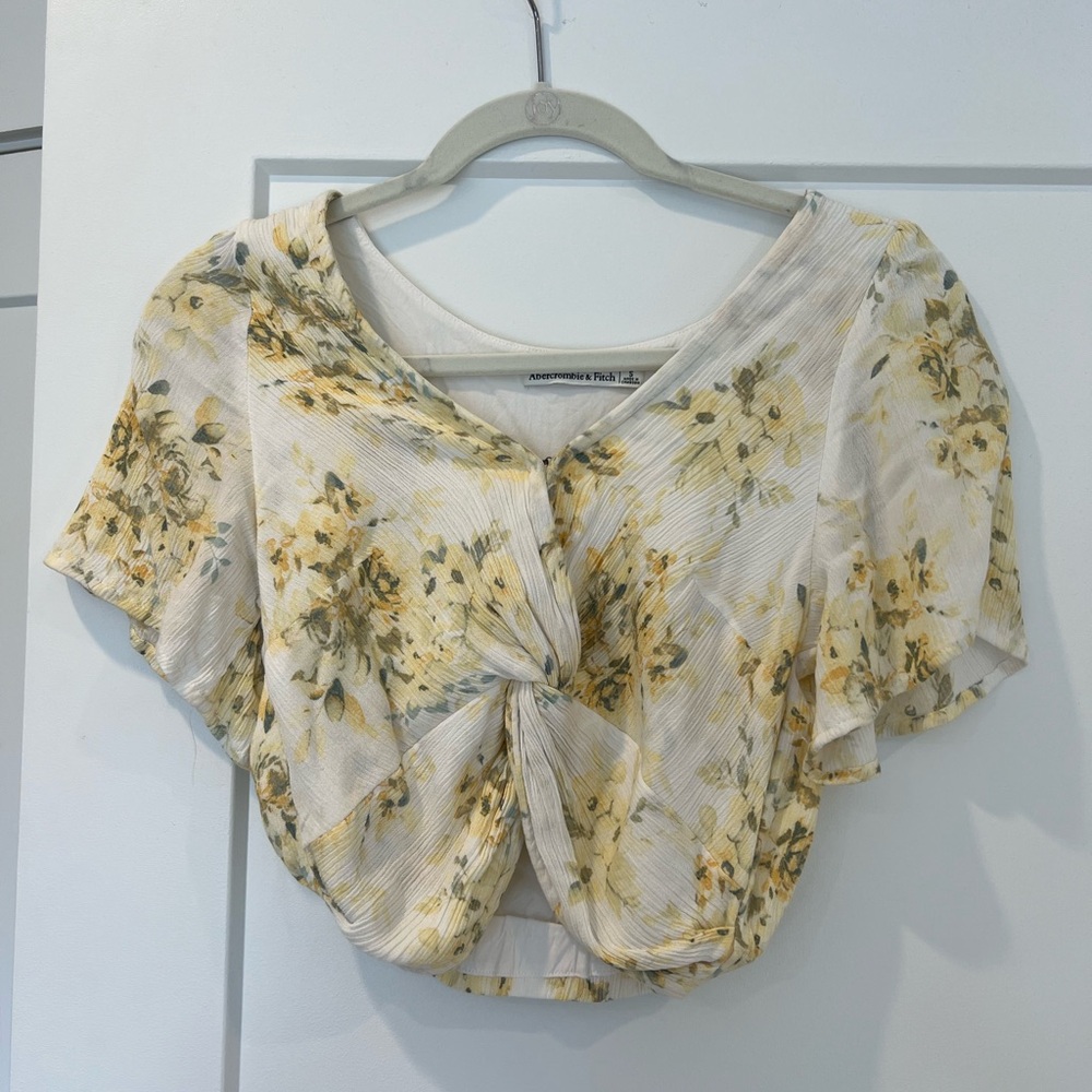 Abercrombie V-Neck Floral Crop Top